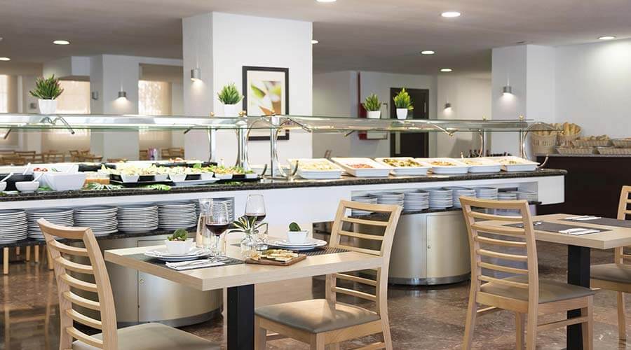 Mediterrane und internationale Gastronomie im Restaurant des Hotels palia las palomas in Malaga