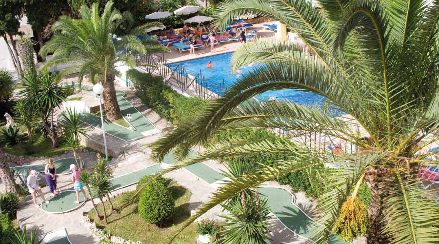 entretenimiento en el hotel palia tropico playa