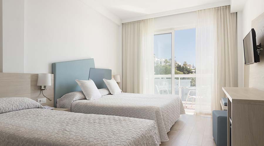 Standard triple Hotel Palia Las Palomas