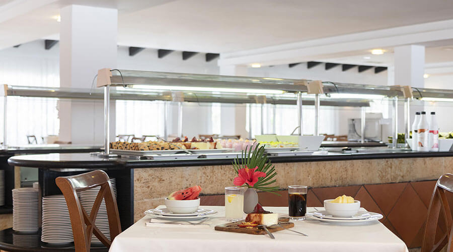 gastronomy of the Palia Dolce Farniente hotel in Mallorca